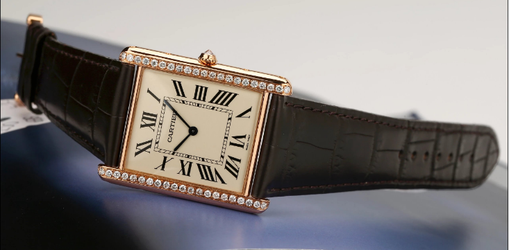 如何保養(yǎng)卡地亞手表的外觀？（卡地亞手表外觀的保養(yǎng)方法）