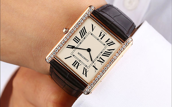 卡地亞手表發(fā)條擰不動怎么辦？