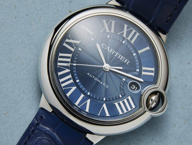 卡地亞手表后蓋出現(xiàn)銹跡的正確維修方法是什么？