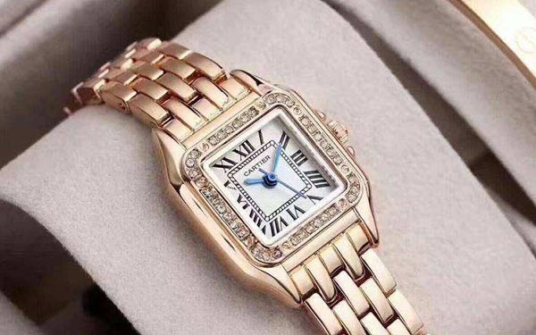 卡地亞腕表銹跡去除指南：讓時光倒流，重現(xiàn)光澤（圖）