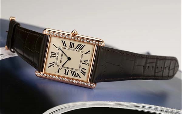 卡地亞停走處理技巧推薦（手表保養(yǎng)的實(shí)用方法）（圖）