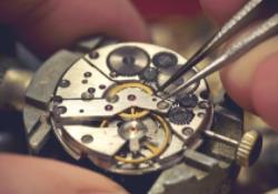 廣州卡地亞手表售后服務中心-手表進水